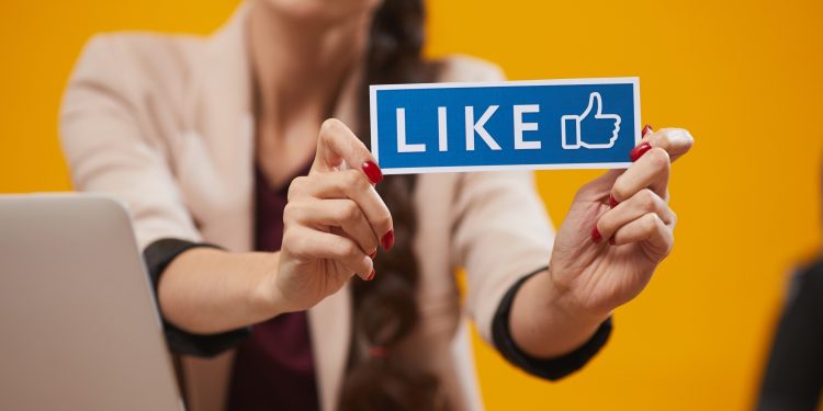 Generar Valor con información estadística del uso de redes sociales